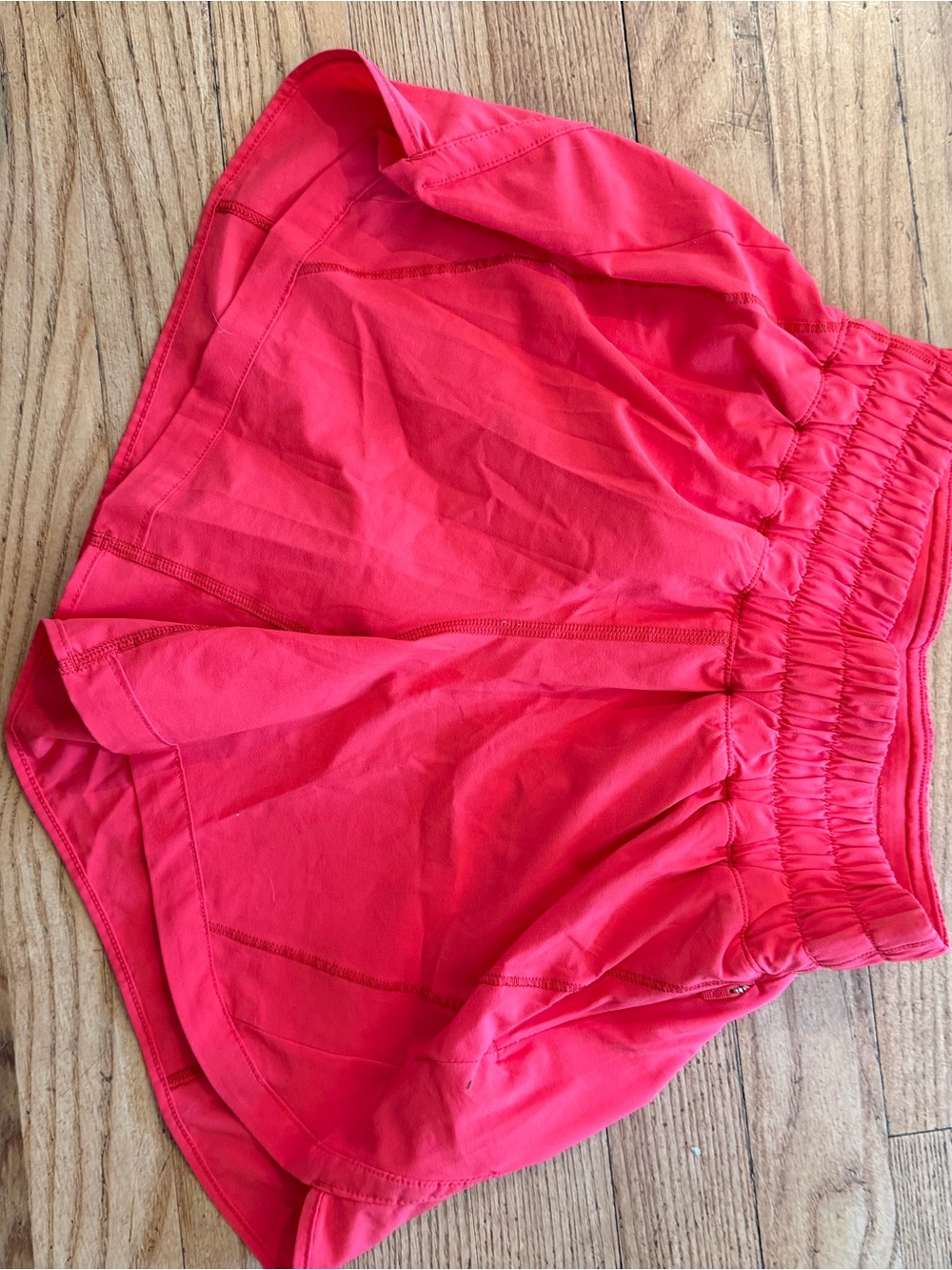 Lululemon hotty hot shorts 4 inch RED